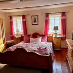 Schwarzer Kater Holiday home *