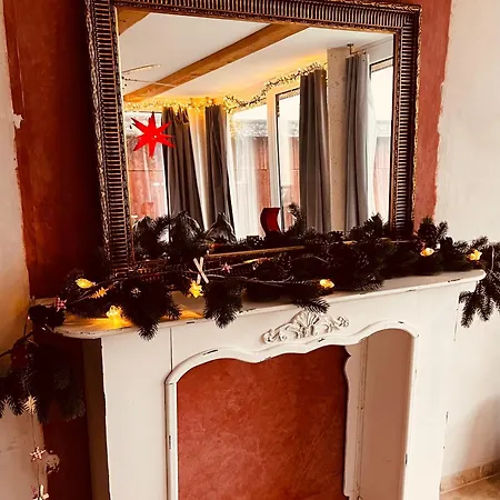 Schwarzer Kater Ferienhaus Großschönau