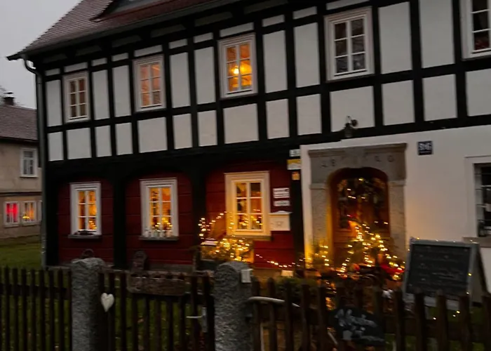 بيت للعطل Schwarzer Kater غروسشوناو