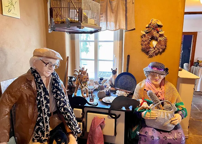 別荘 Schwarzer Kater