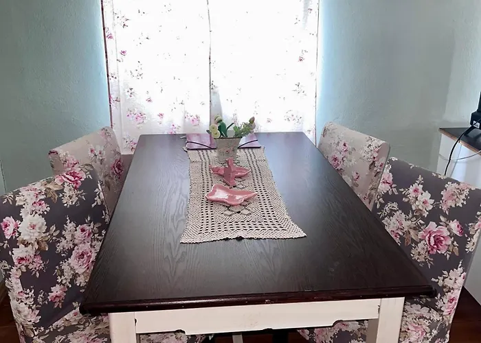 Schwarzer Kater غروسشوناو