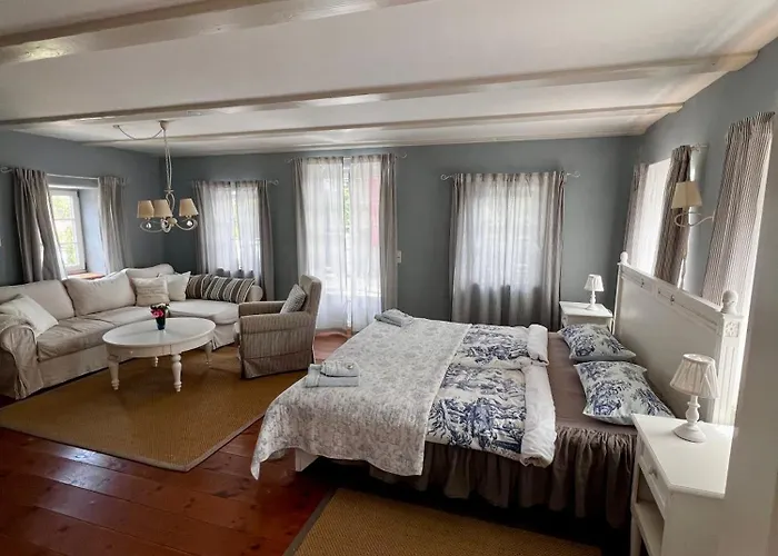 بيت للعطل Schwarzer Kater غروسشوناو